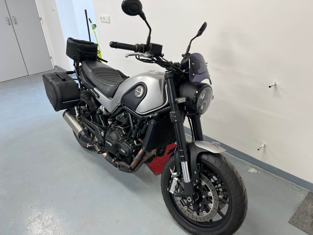 Benelli Leoncino 500