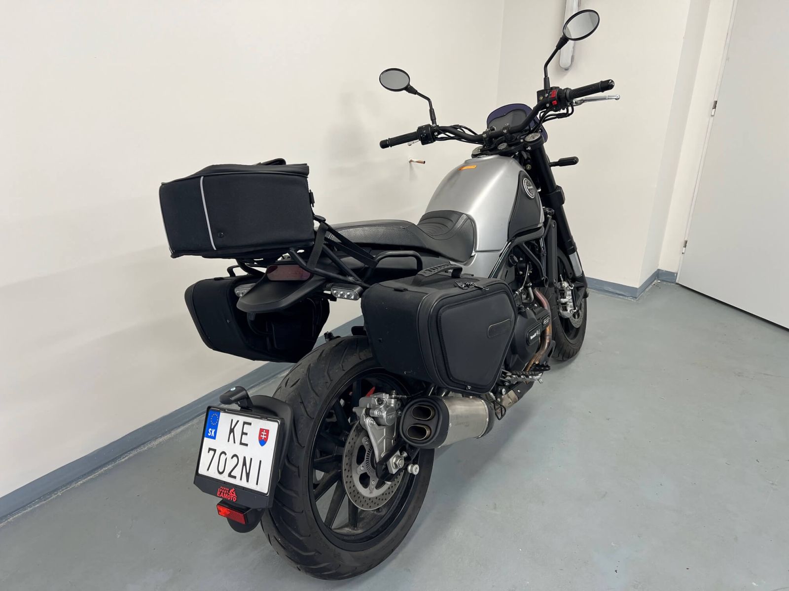 Benelli Leoncino 500