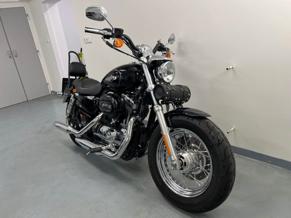 Harley-Davidson Sportster 1200 Custom